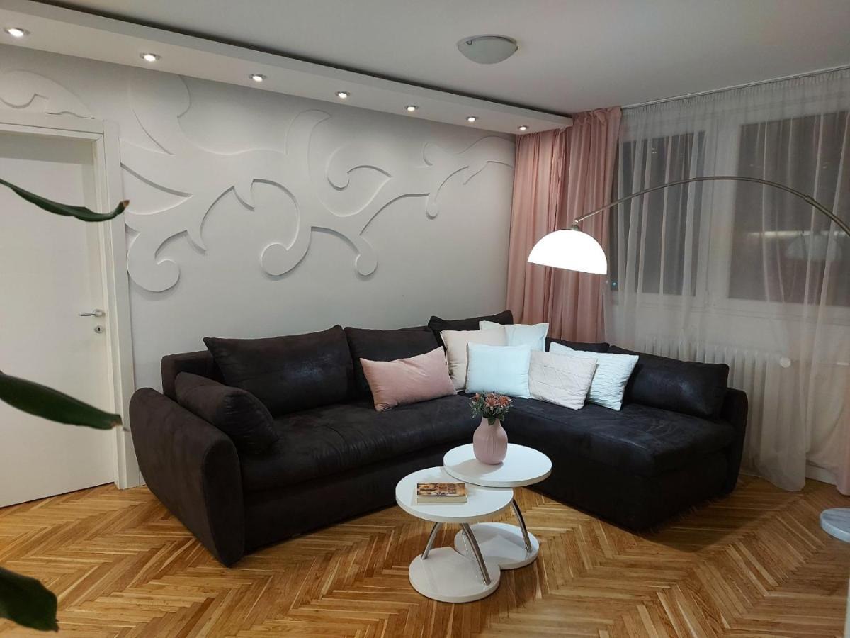 Apartment De Luna Belgrade Exterior photo
