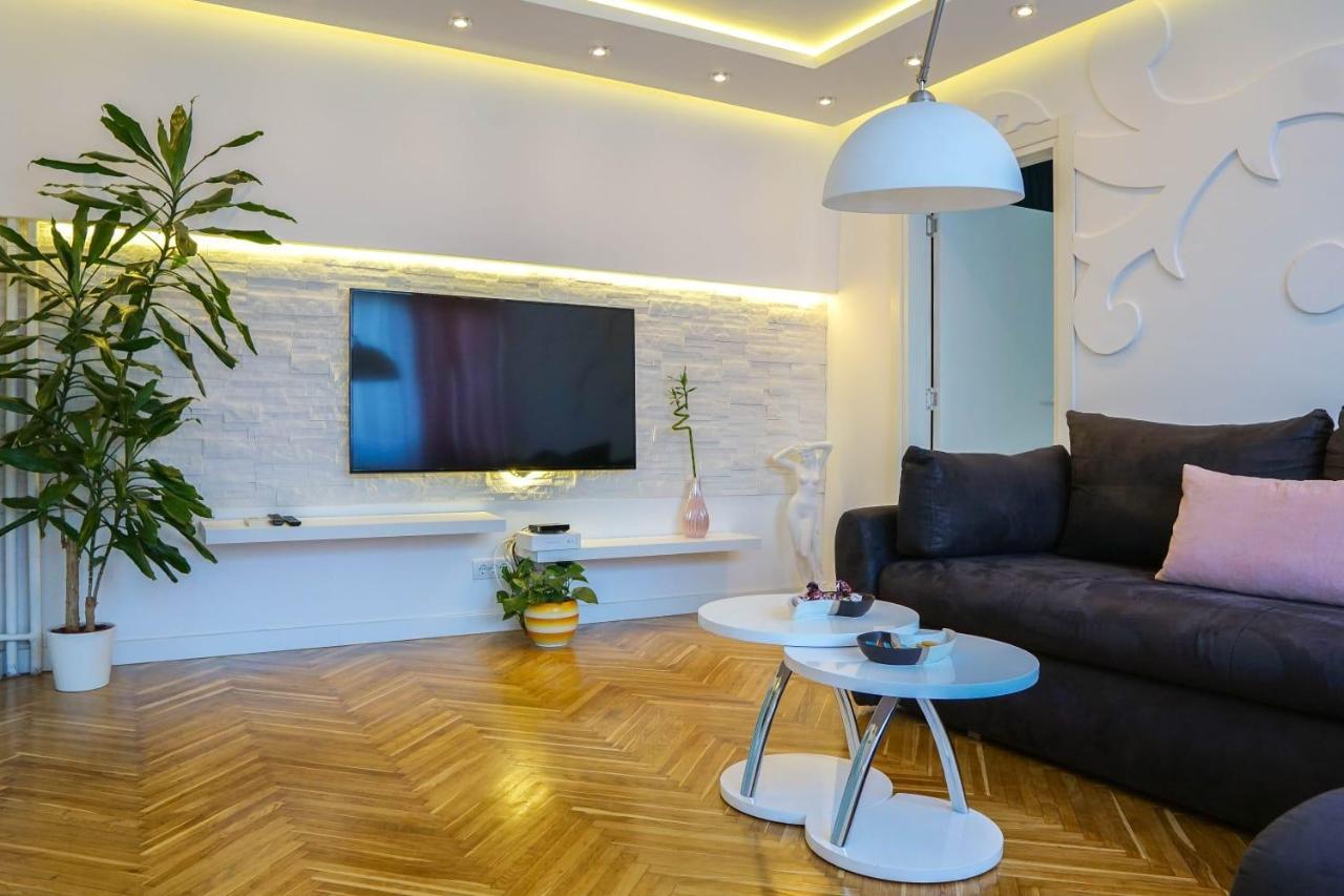 Apartment De Luna Belgrade Exterior photo